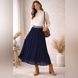 Anthropologie Dear Creatures Pleated Midi Skirt Navy Red White Pattern Waist M